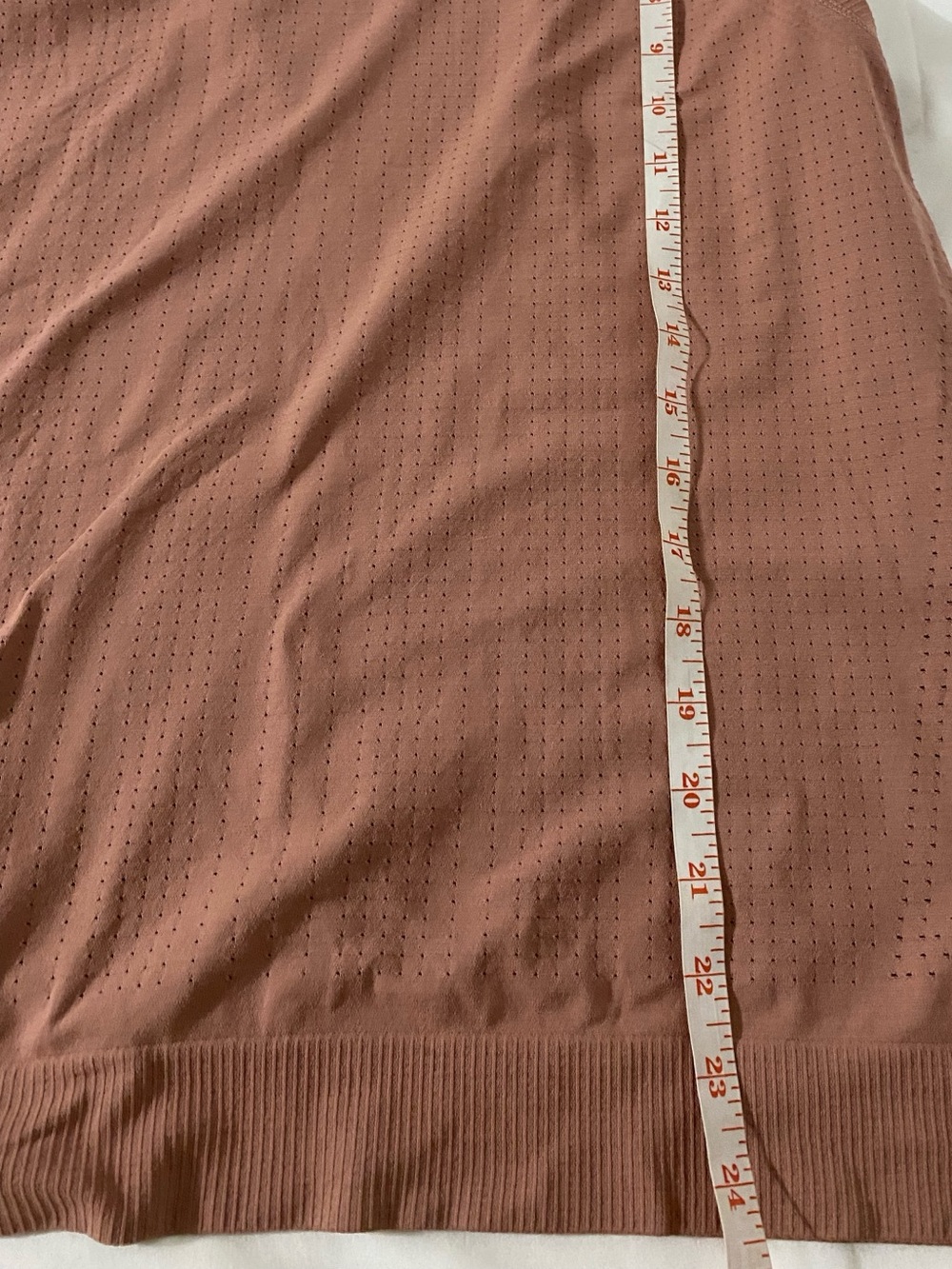 Athleta Tank Top In Motion Seamless
Large - Picture 5 of 6